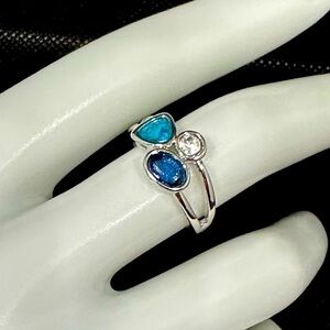 Silver & Blue Gemstone Cluster Ring – Size 7 – NWOT